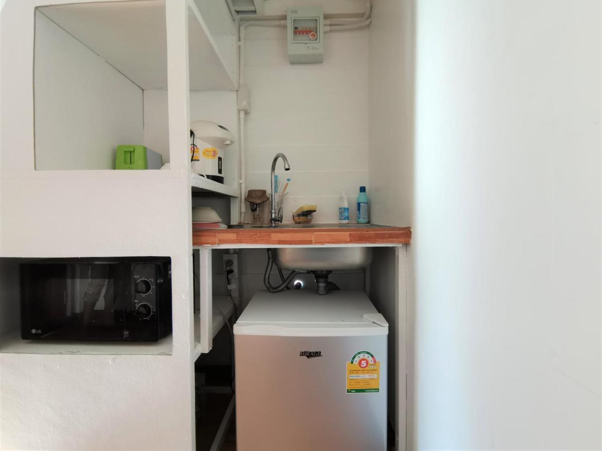 Phuhaya Bamboo Bungalows 란타섬 외부 사진