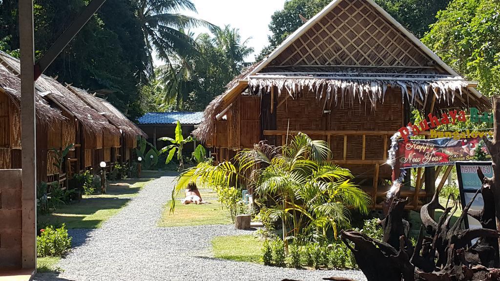 Phuhaya Bamboo Bungalows 란타섬 외부 사진