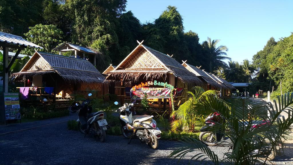 Phuhaya Bamboo Bungalows 란타섬 외부 사진